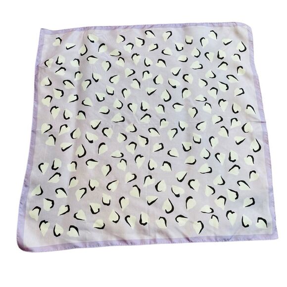 MaxMara Weekend Italian Silk Scarf Pastel Purple Abstract Heart Print Twilly - Picture 1 of 6